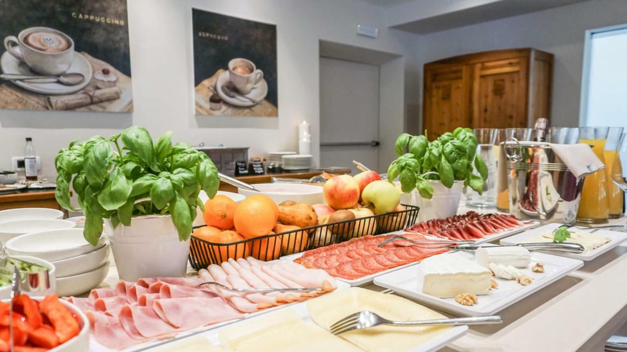 Hotel Villa Laurus Merano Eksteriør billede