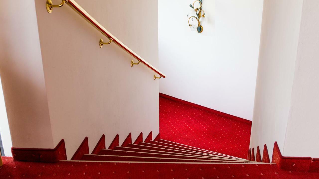 Hotel Villa Laurus Merano Eksteriør billede